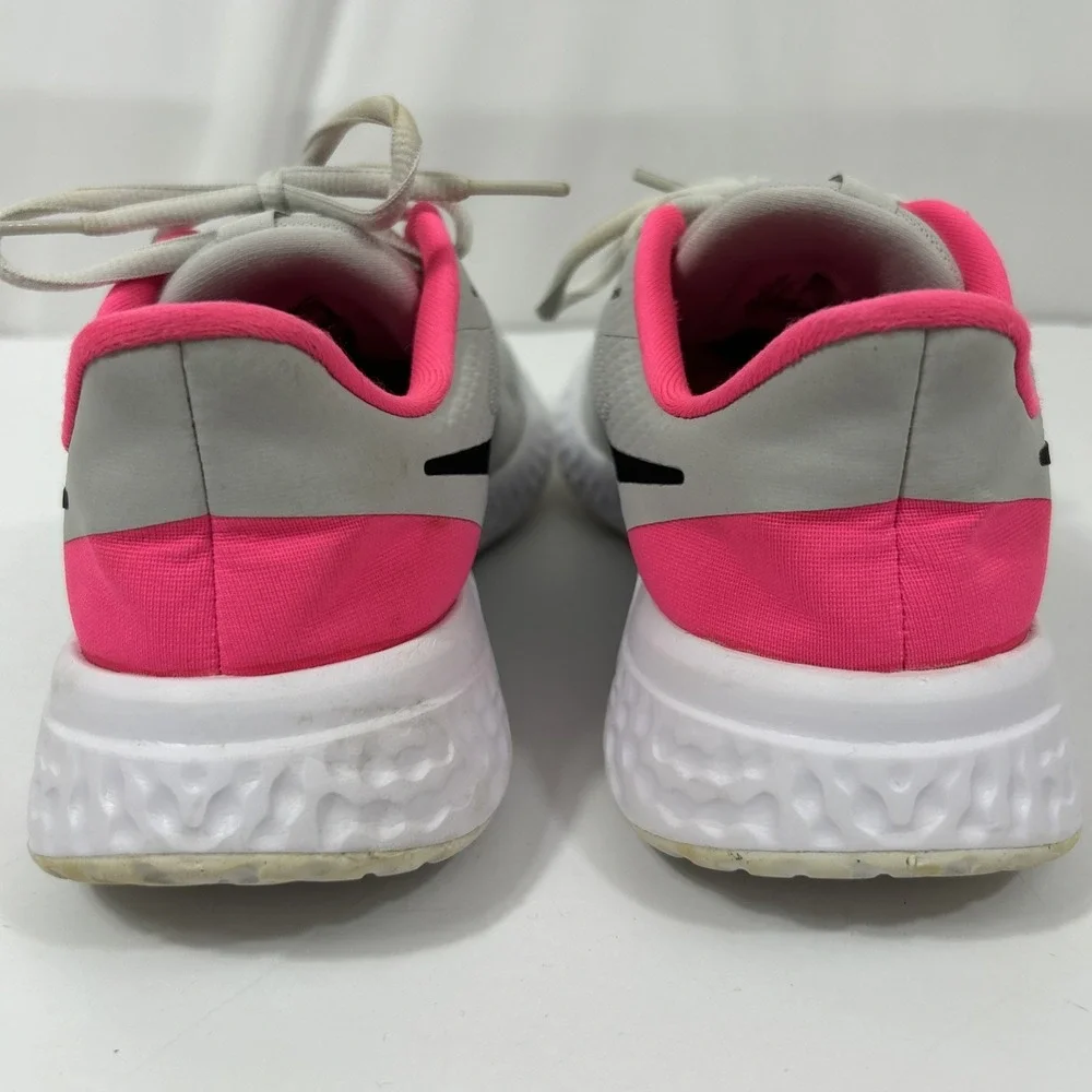 Nike Revolution 5 BQ5671 010 Youth 6 Running Shoes Pink Gray Sneakers Women  7.5